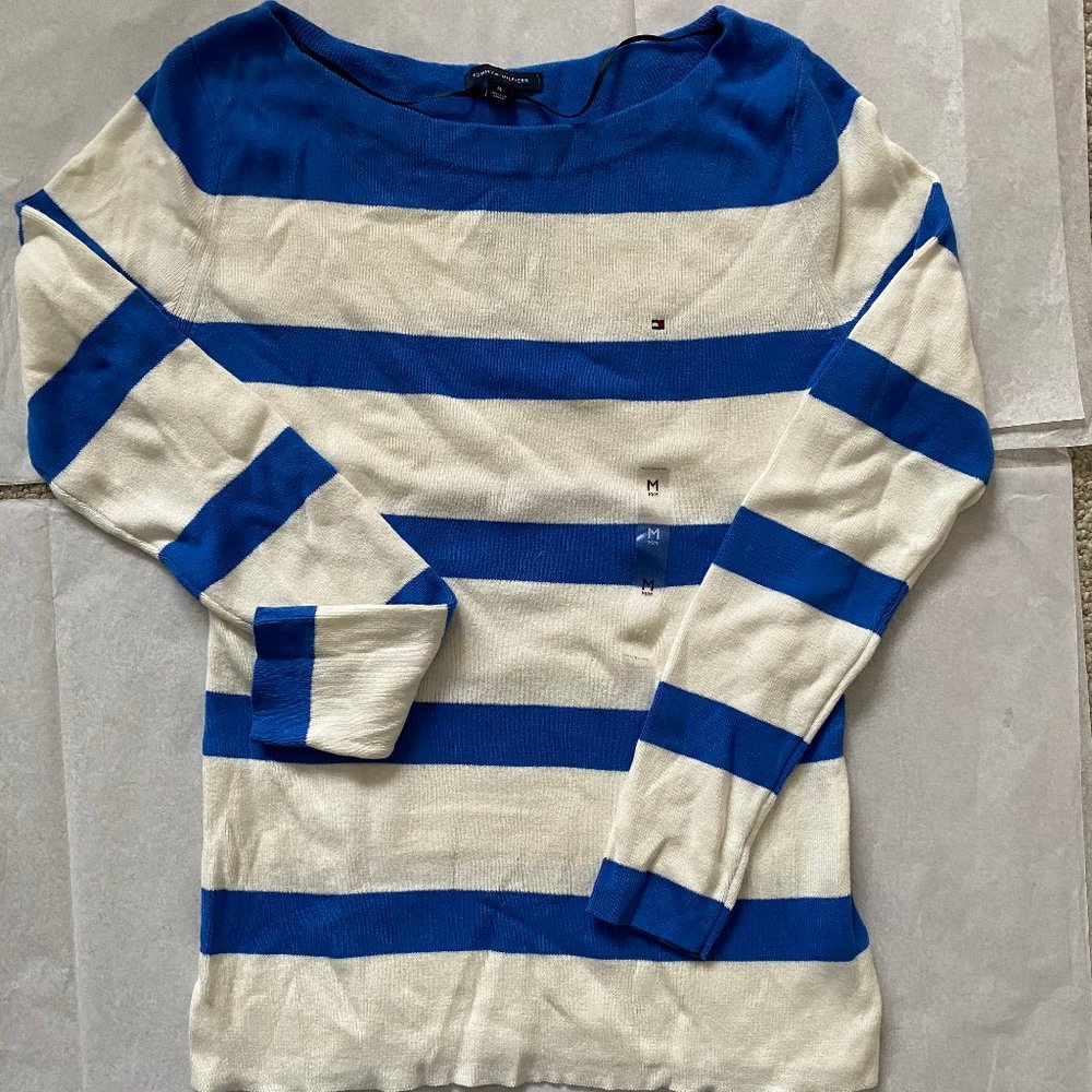 🔵blue and white striped tommy hilfiger sweater🔵